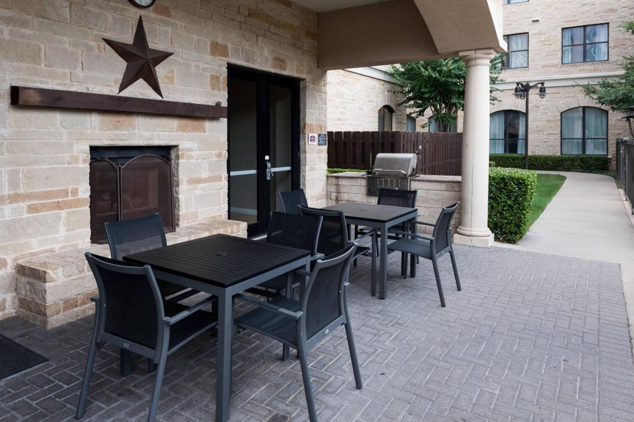 Residence Inn Fort Worth Cultural District Экстерьер фото